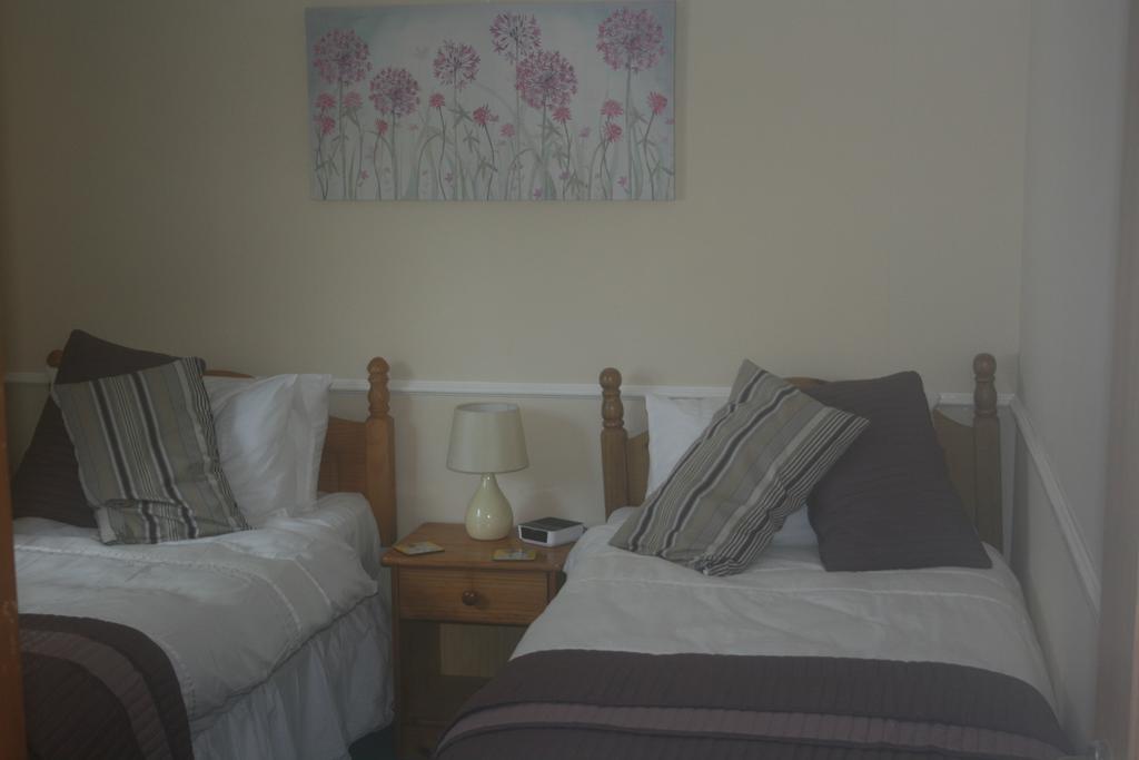 Laragh Mountain View Lodge Saggart Room photo